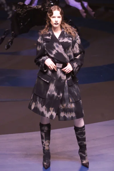 Look 14